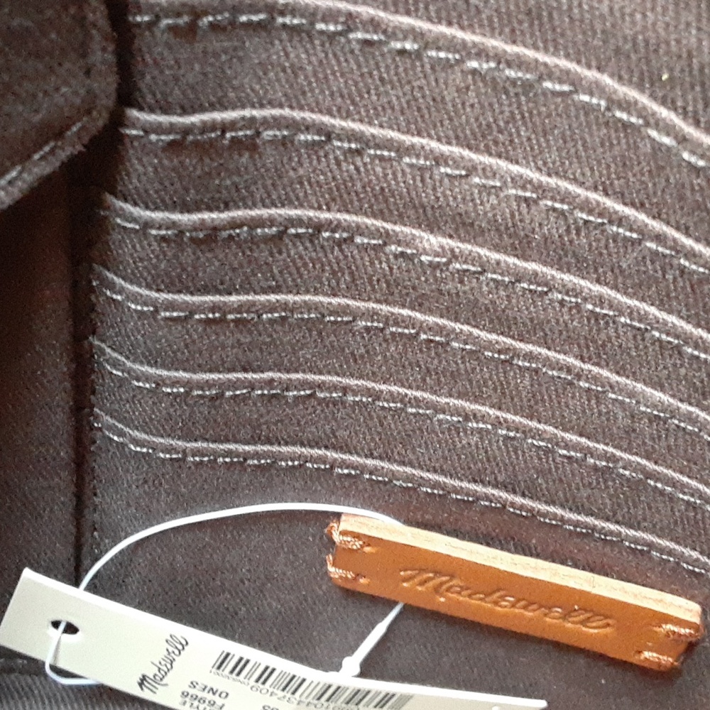 Madewell with Free Bouns charm. - Picture 2 of 11